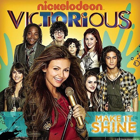 Виктория - победительница / Victorious (2010) онлайн