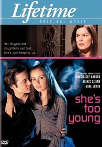 Она еще маленькая / Тусовщица / She's Too Young (2004)